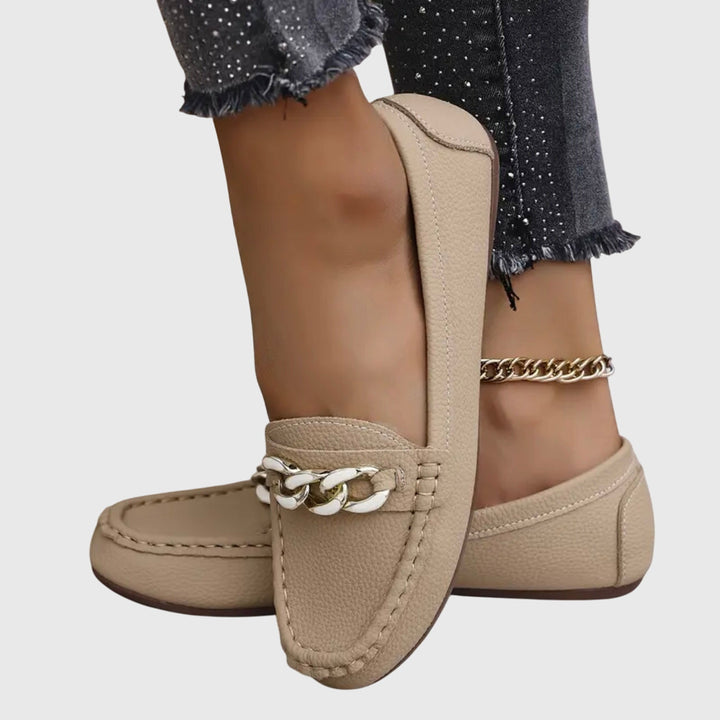 Women's Casual Slip-On Flat Loafers with Gold Chain Detail – Zalumo