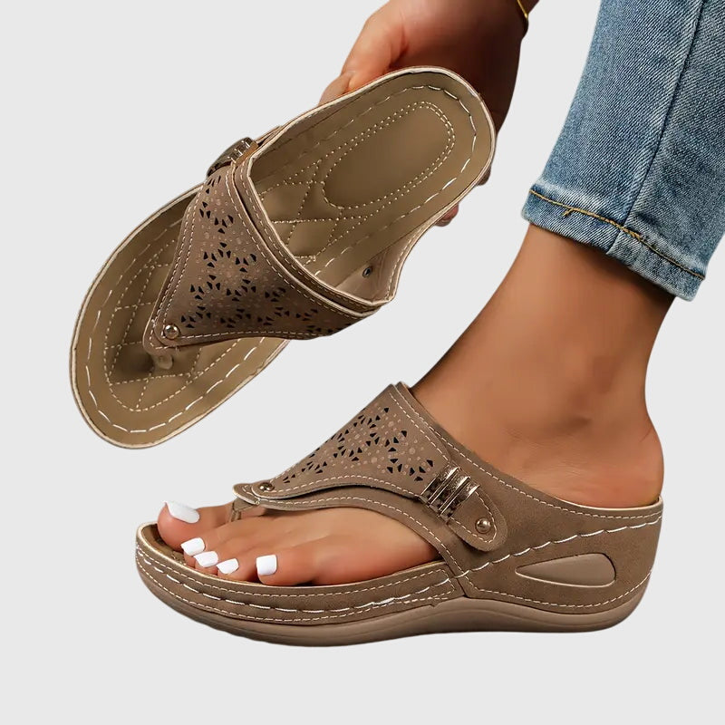 Women's Wedge Toe Loop Sandals with Laser Cut Detail – Zalumo