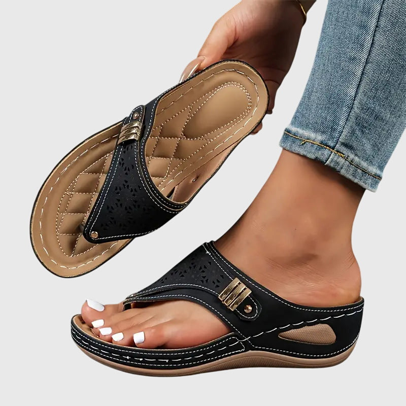 Women's Wedge Toe Loop Sandals with Laser Cut Detail – Zalumo