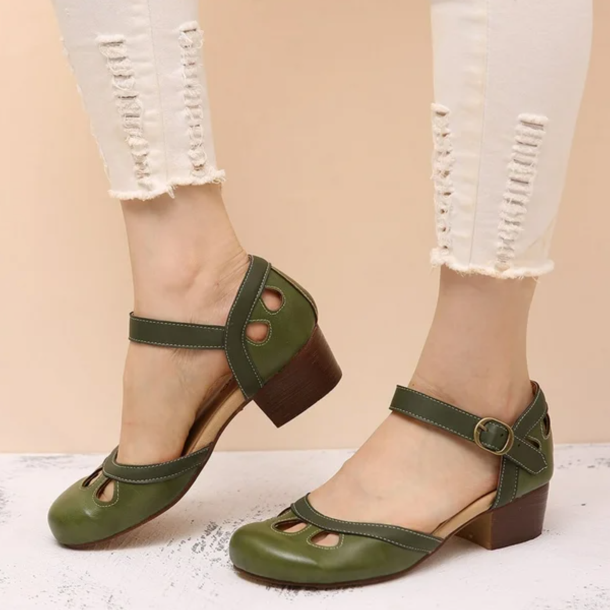 Comfortable Low-Heeled Sandals – Zalumo