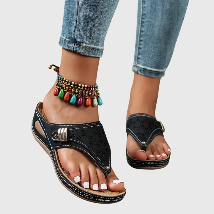 Women's Wedge Toe Loop Sandals with Laser Cut Detail – Zalumo
