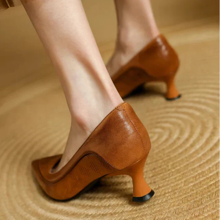 Women's Pointed Toe Kitten Heel Pumps Slip On Mid Heel – Zalumo