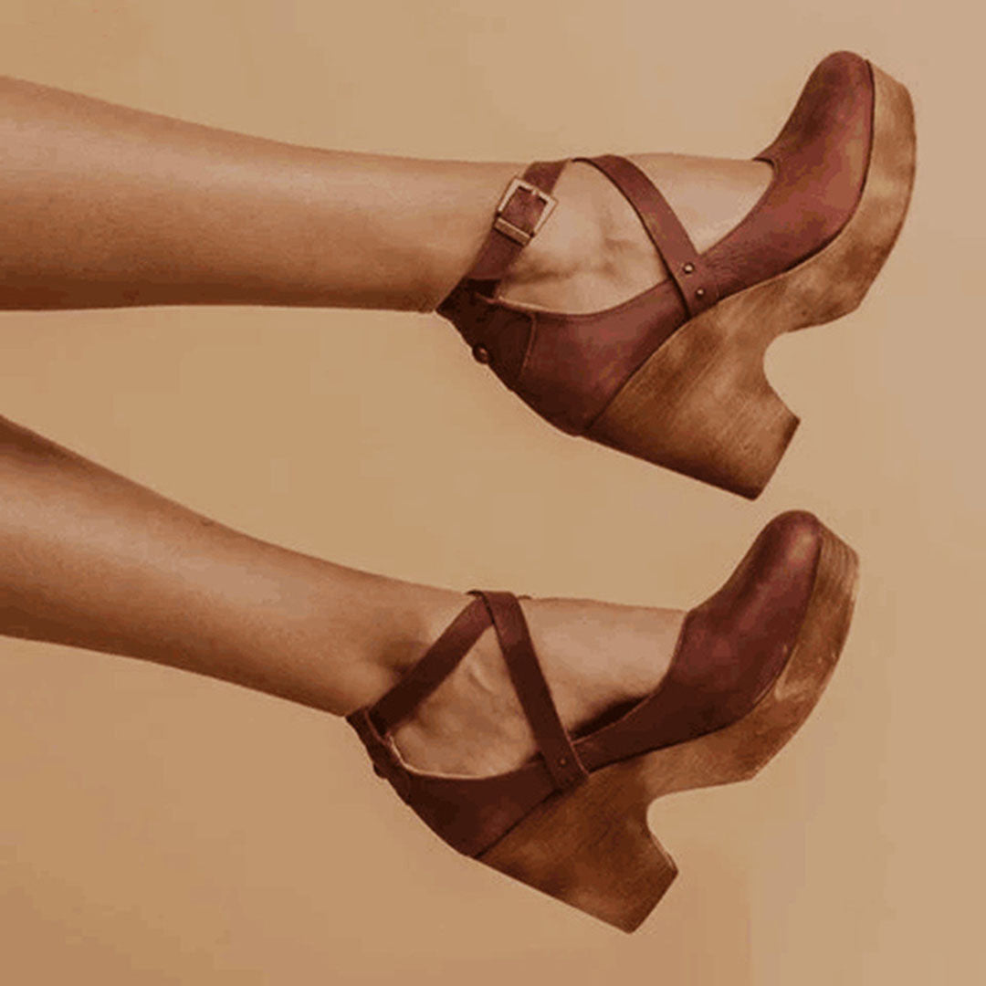 Elegant Wedge Heels with Closed Toe & Ankle Strap – Zalumo