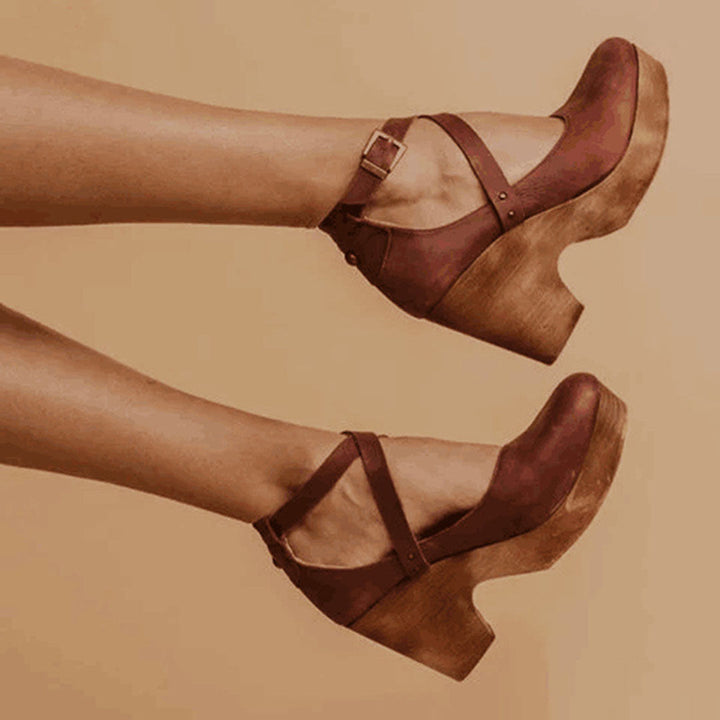 Elegant Wedge Heels with Closed Toe & Ankle Strap – Zalumo