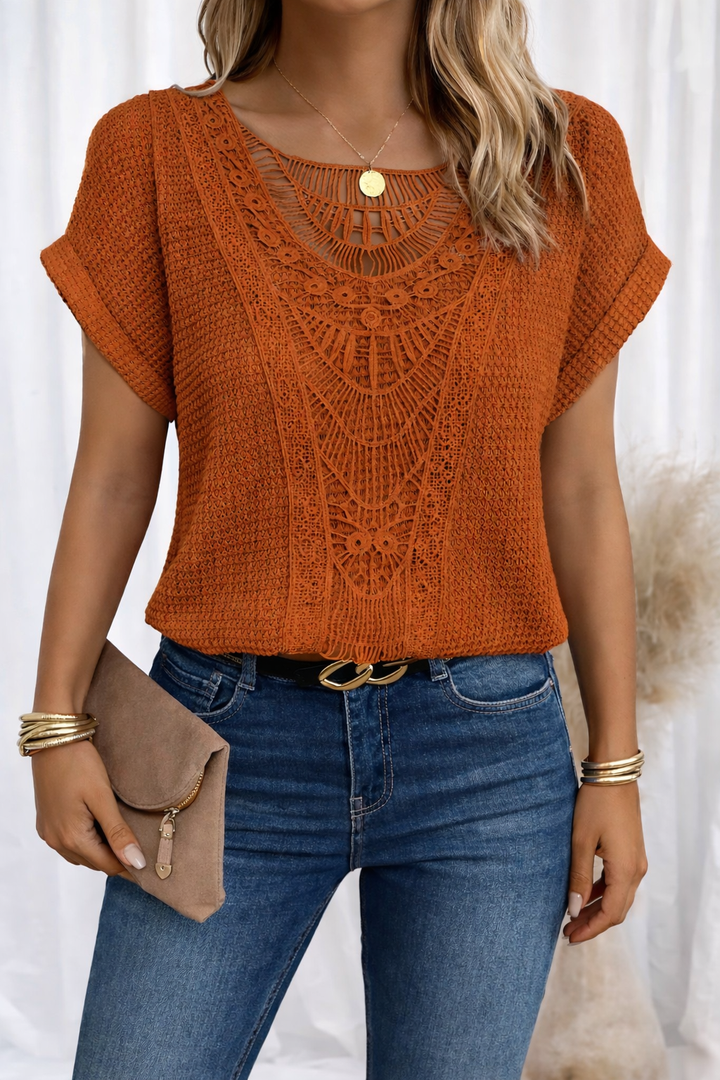 Top with Round Neck and Lace Trim – Zalumo