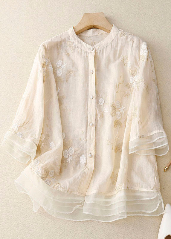 Chic Blouse with Floral Accents – Zalumo