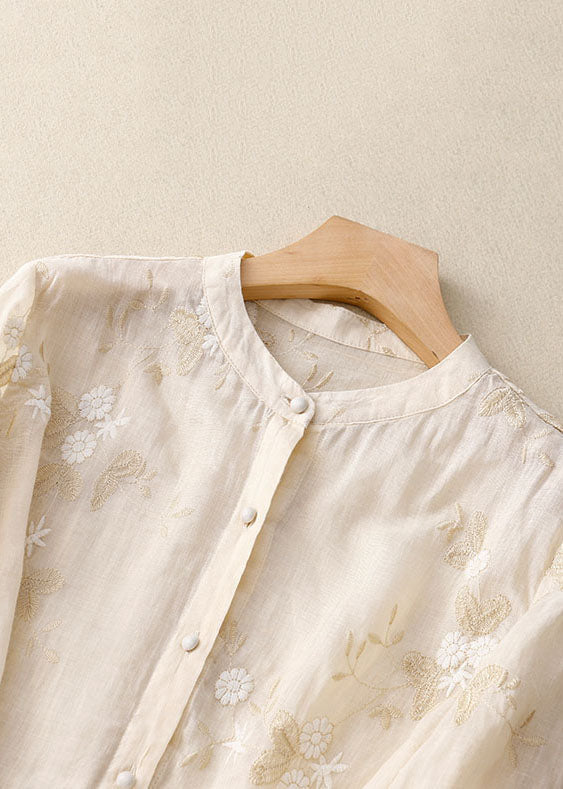 Chic Blouse with Floral Accents – Zalumo