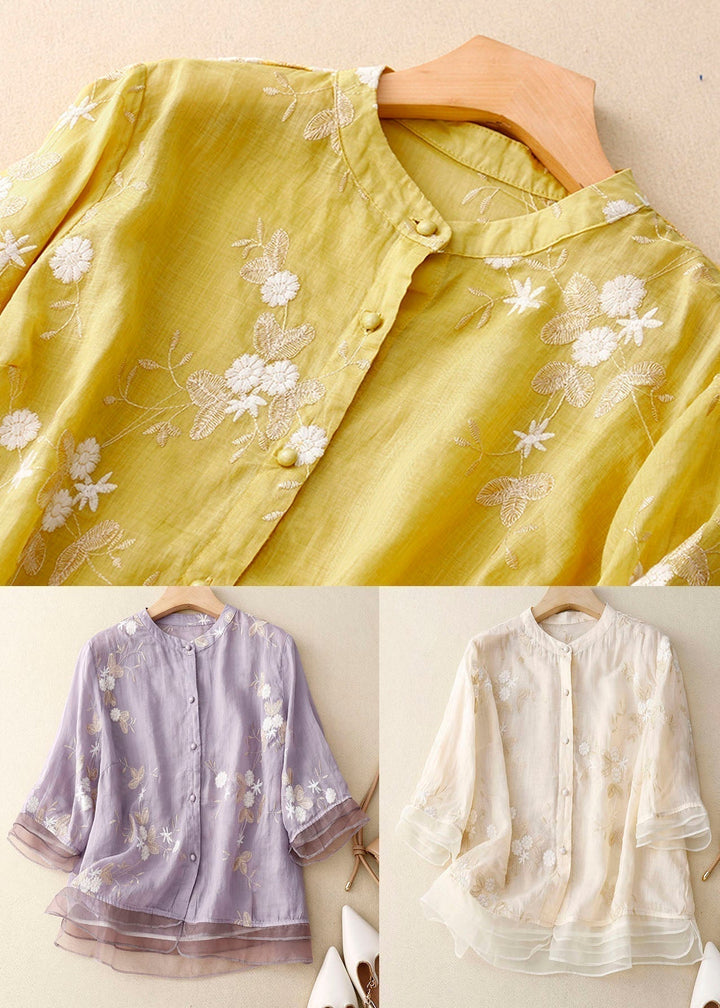 Chic Blouse with Floral Accents – Zalumo