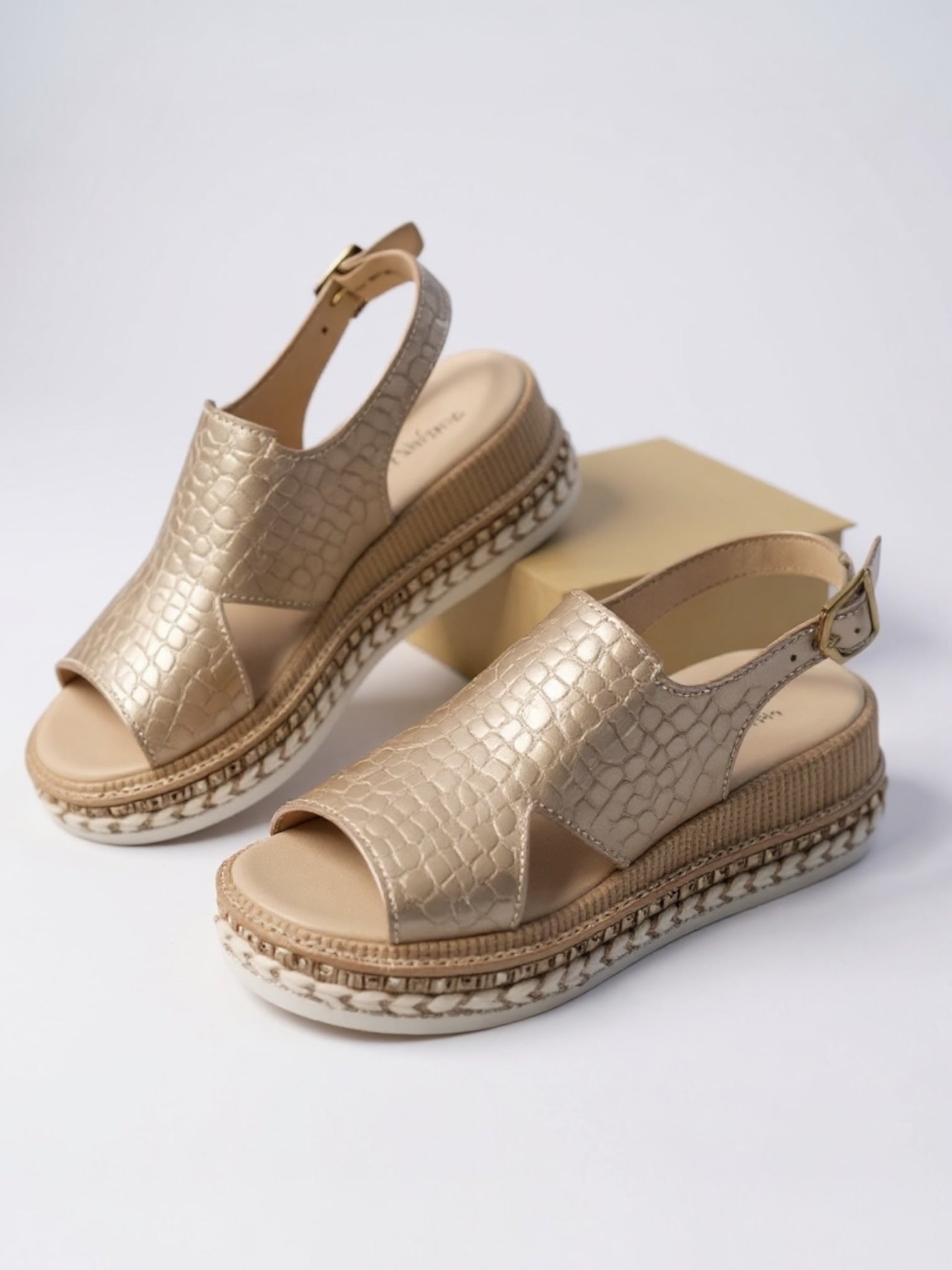 Women's Platform Cushioned Sandals – Zalumo
