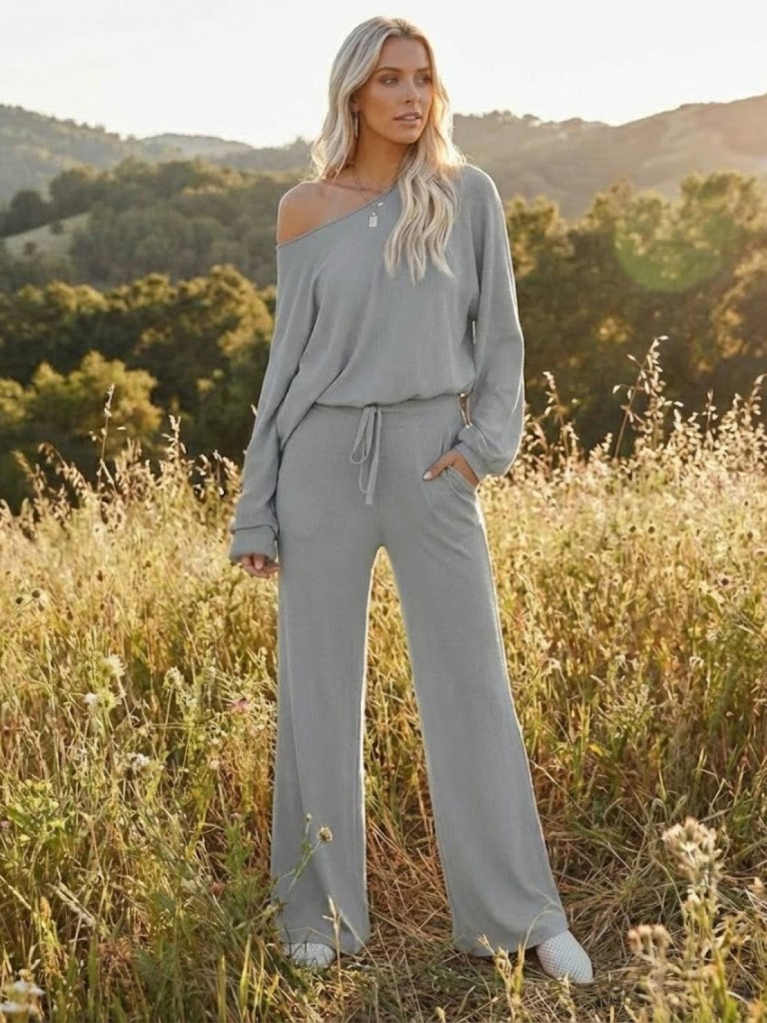 Women's Cropped Sweatshirt and Wide-Leg Pants Lounge Set – Zalumo