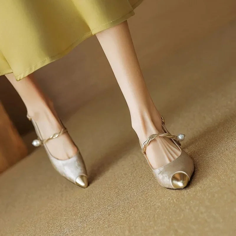 Women's Pearl Strap Slingback Kitten Heels Pointed Toe Pumps – Zalumo