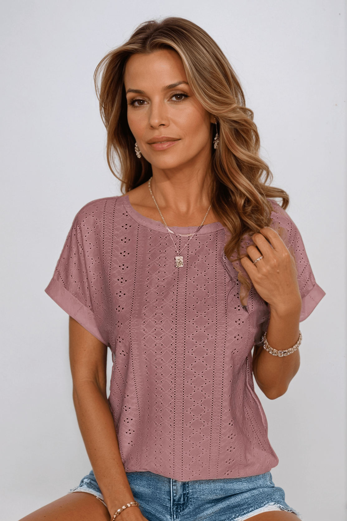 Women's Eyelet Embroidered Crew Neck Short Sleeve Top – Zalumo
