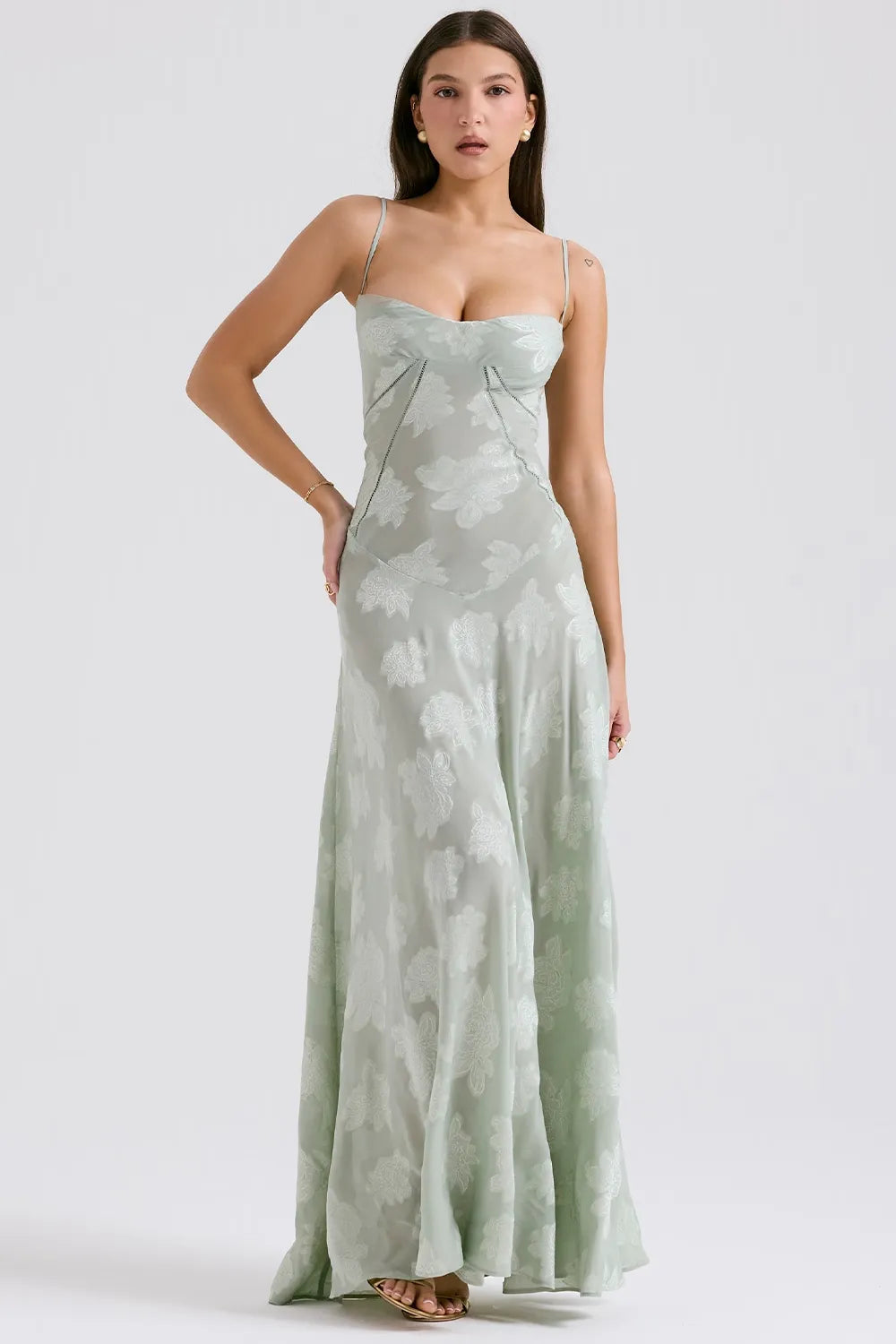 Long Summer Dress with Open Back and Adjustable Straps – Zalumo